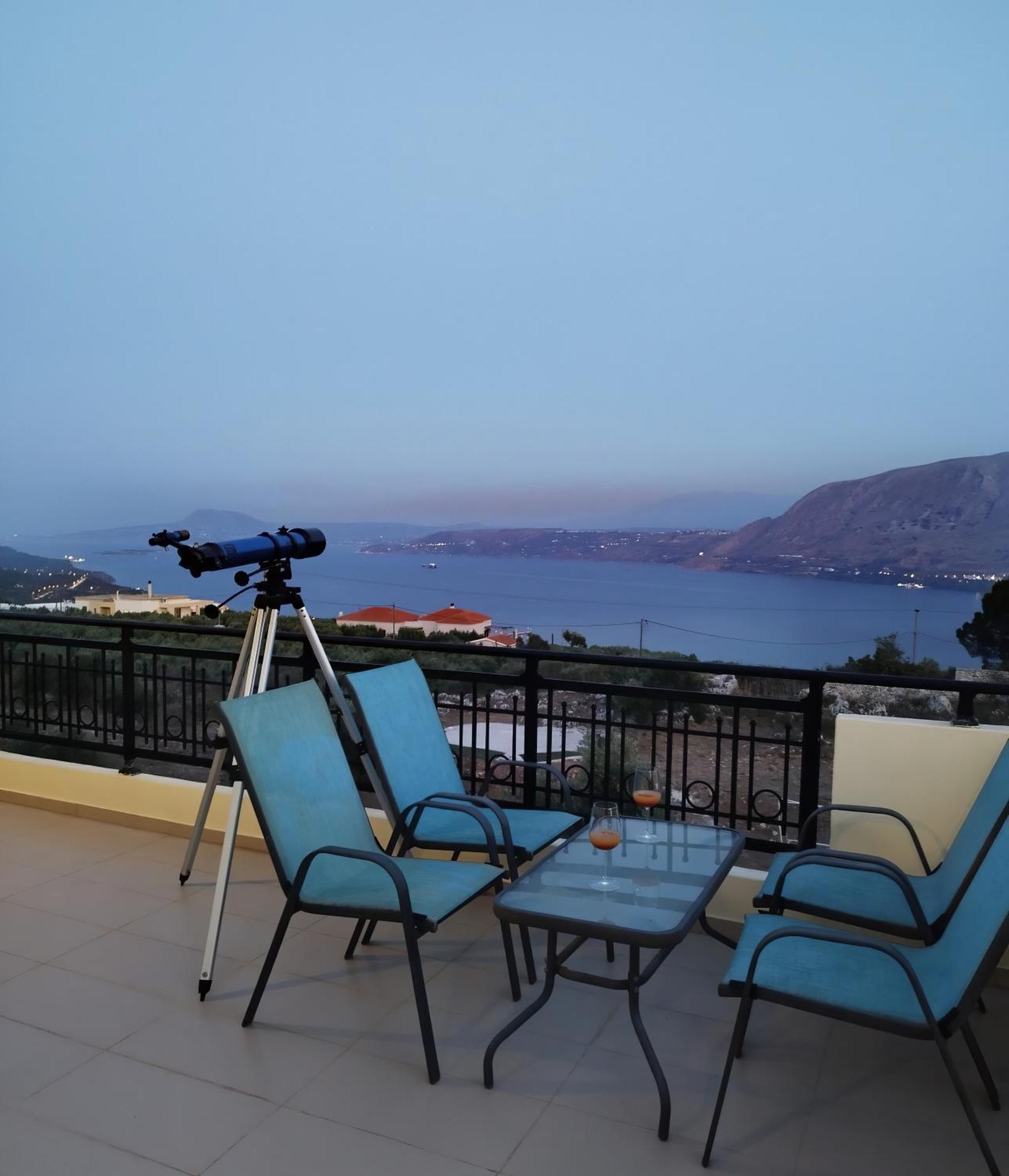 Souda Bay View With Private Pool Near Chania City Eksteriør billede