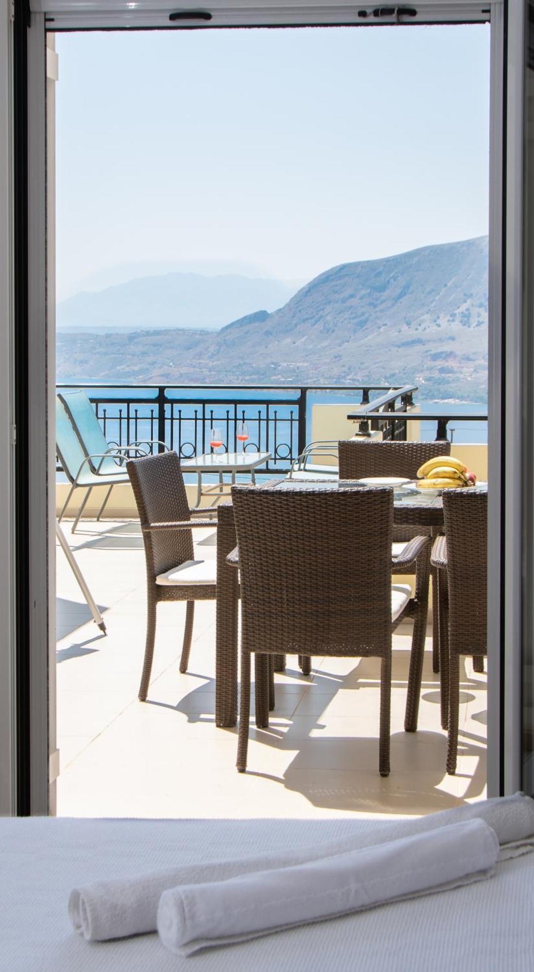 Souda Bay View With Private Pool Near Chania City Eksteriør billede